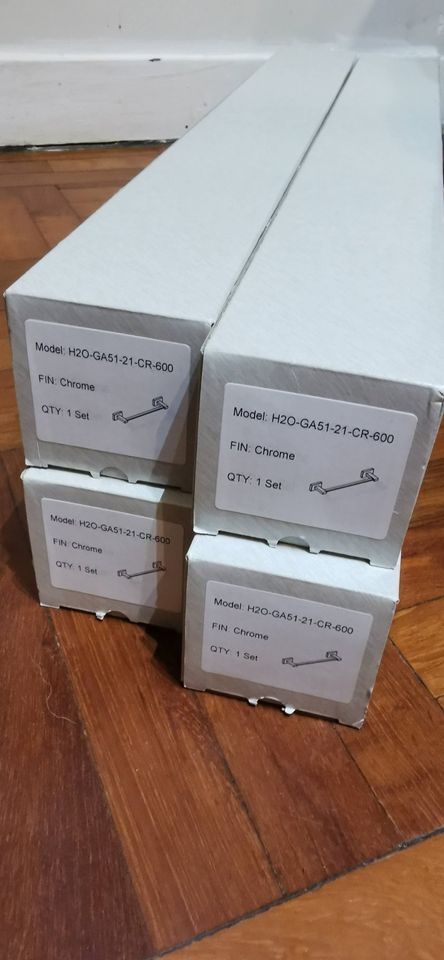 E. Bon Towel Racks 怡邦行毛巾架