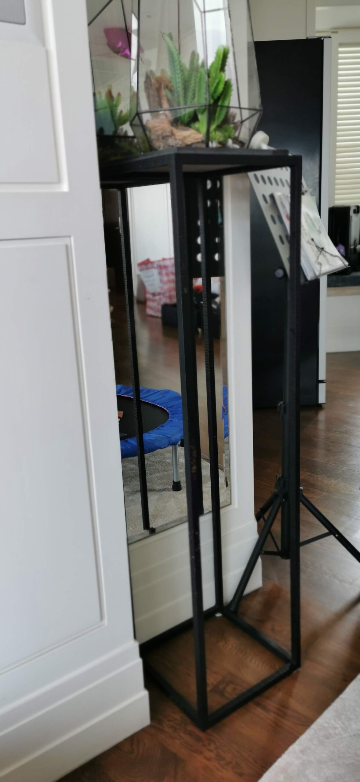 Black Metal Display Stand