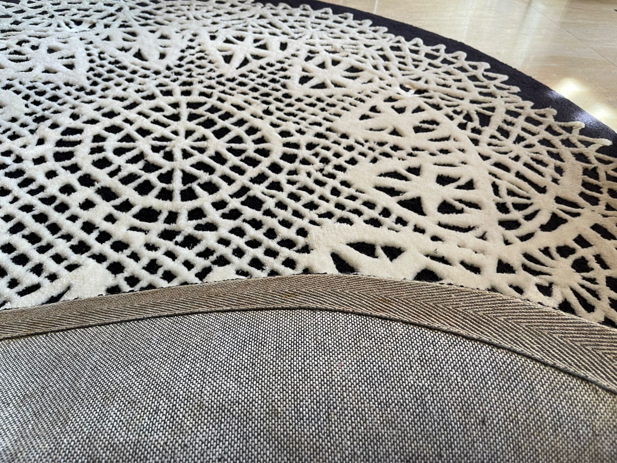 Hand tuft Round Rug Dia 1480mm