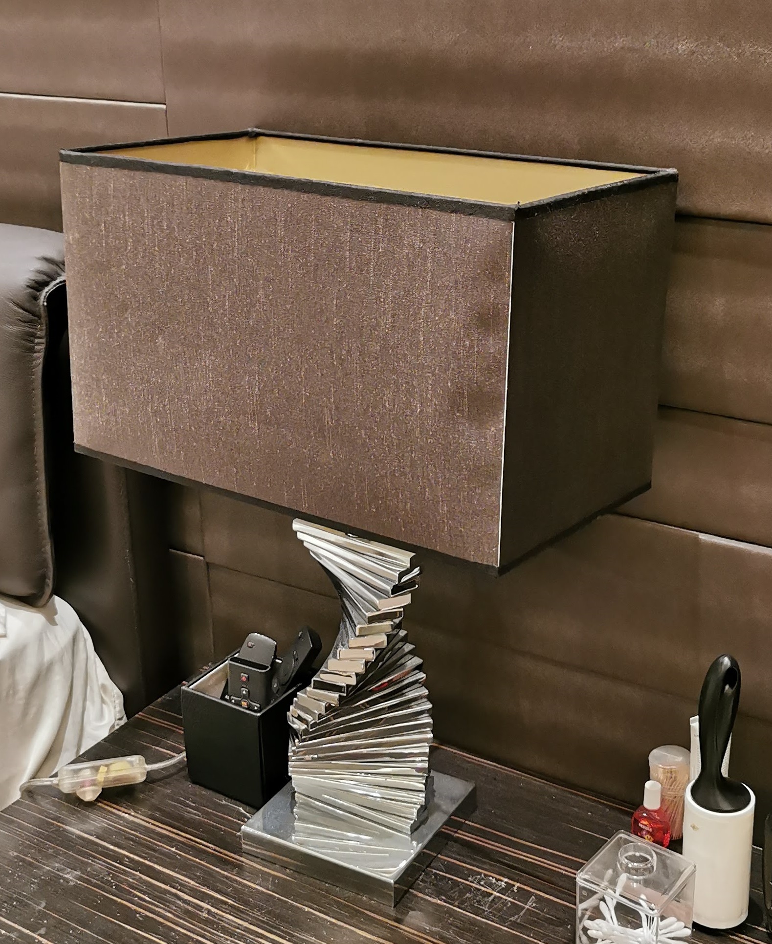 Metal base table Lamp W400 D220 H500